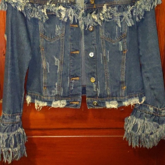 Vestique distressed denim jacket - Picture 2 of 2
